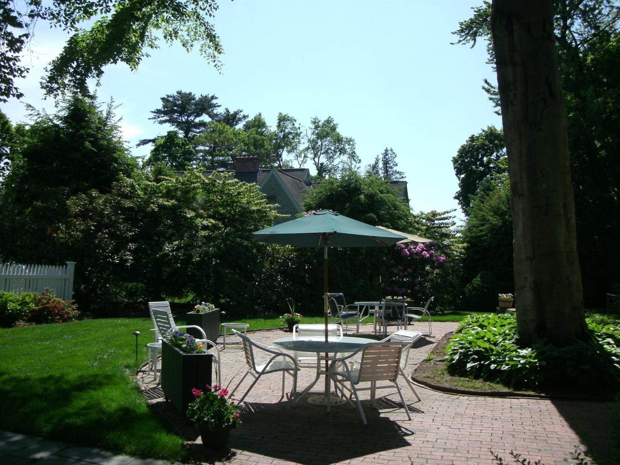 Stanton House Inn Greenwich Exterior photo